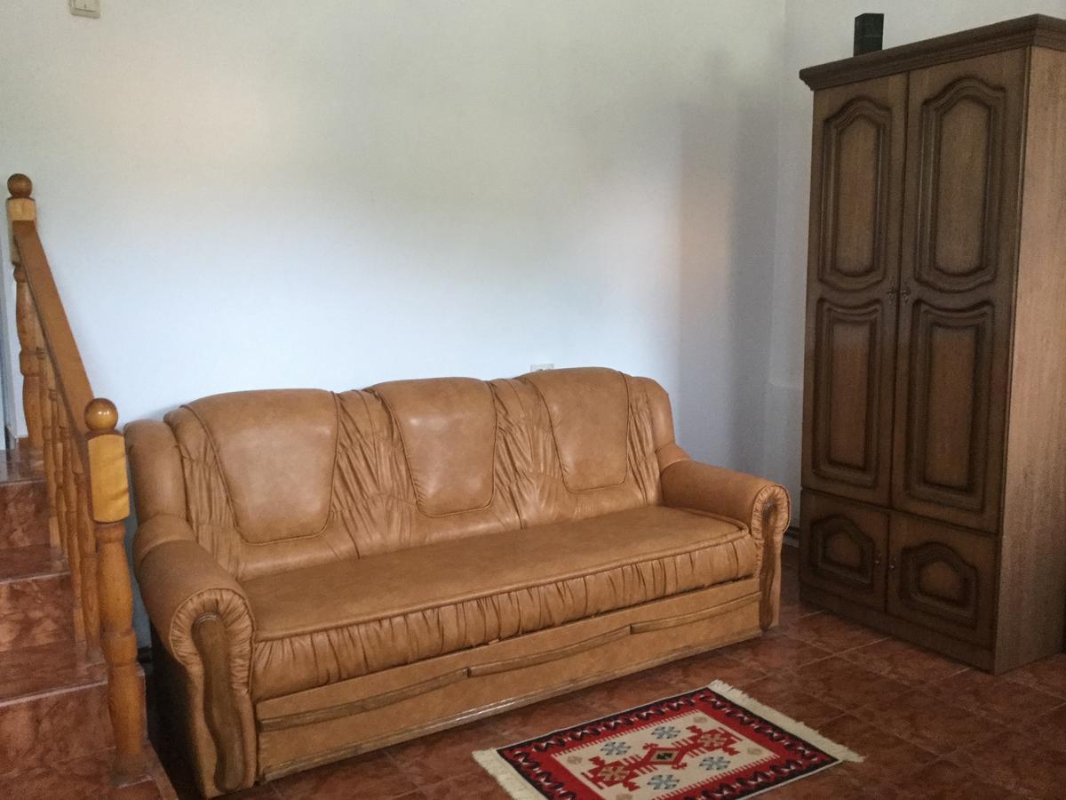 Отель Casa Bella Турда Экстерьер фото