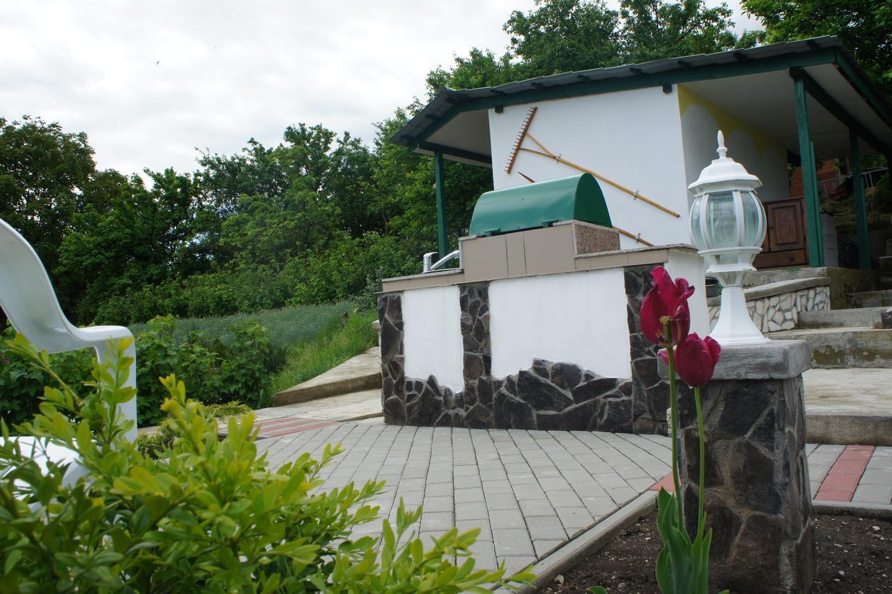 Отель Casa Bella Турда Экстерьер фото